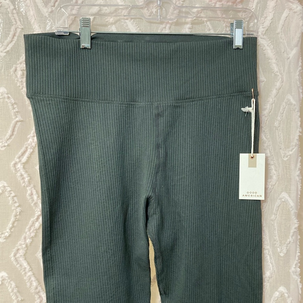 Good American Ribbed High-Waist Leggings in Dark Green